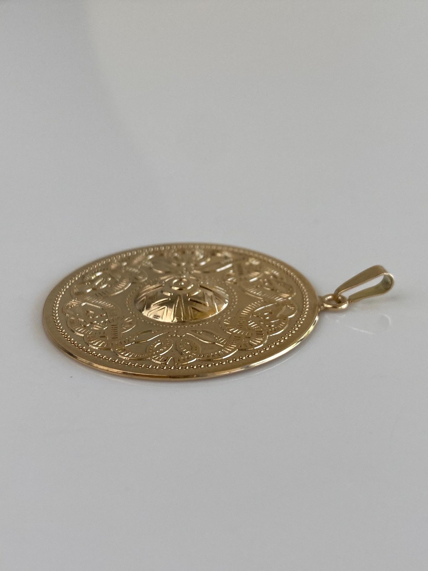 Vintage Solid 14k Yellow Gold Large Engraved Mandala Disc Charm