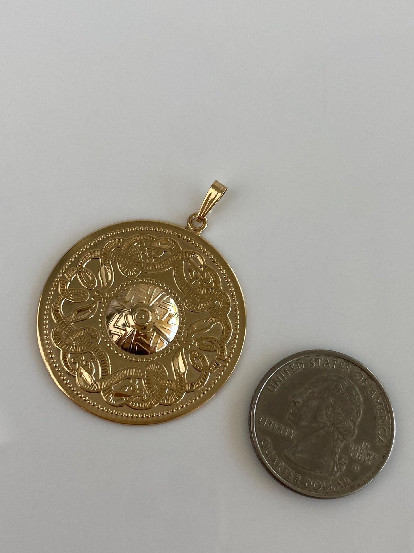 Vintage Solid 14k Yellow Gold Large Engraved Mandala Disc Charm