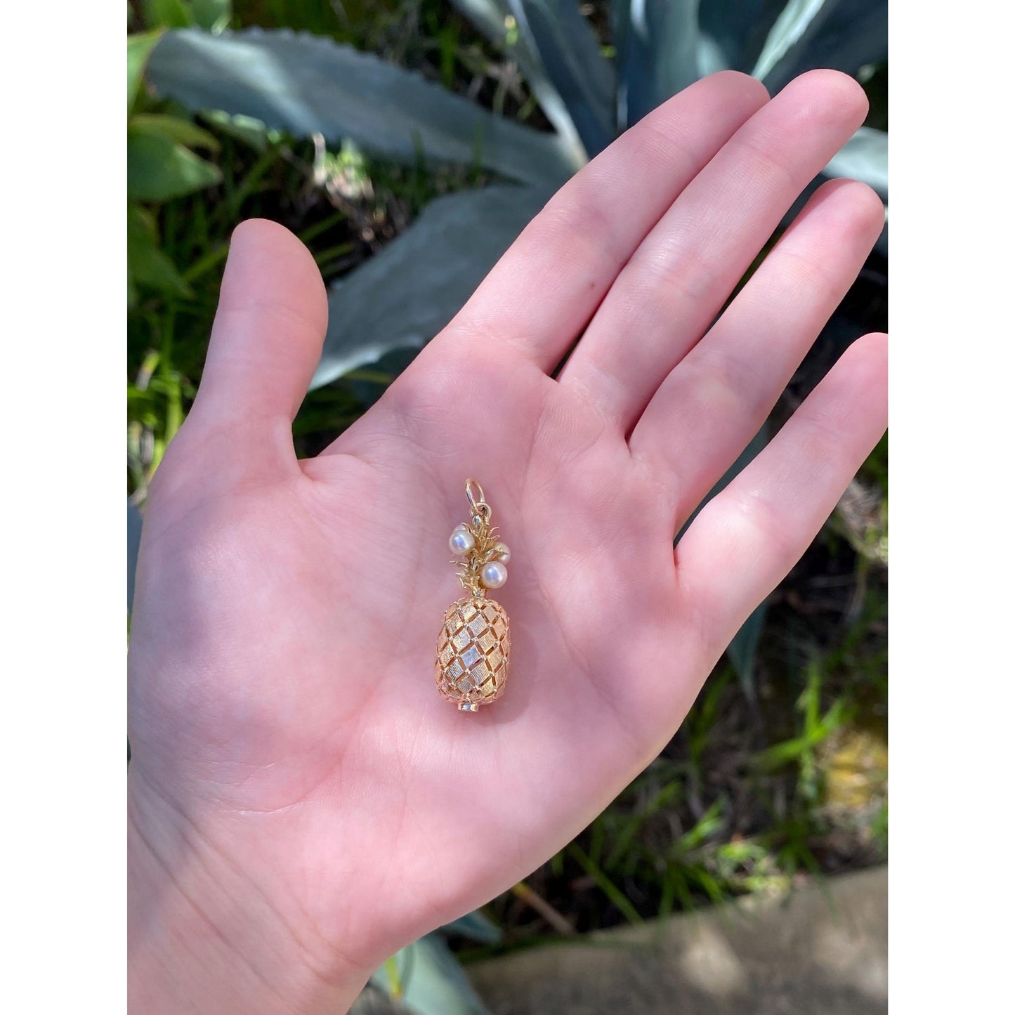 Vintage Solid 14k Yellow Gold Pearl Pineapple Charm