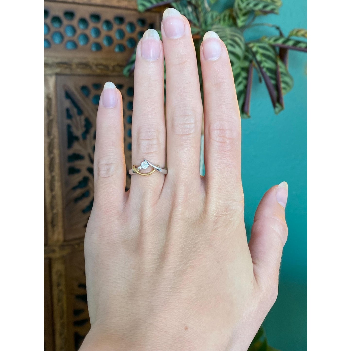 Vintage Solid 18k Yellow Gold & Platinum Diamond Ring - Size 4.75