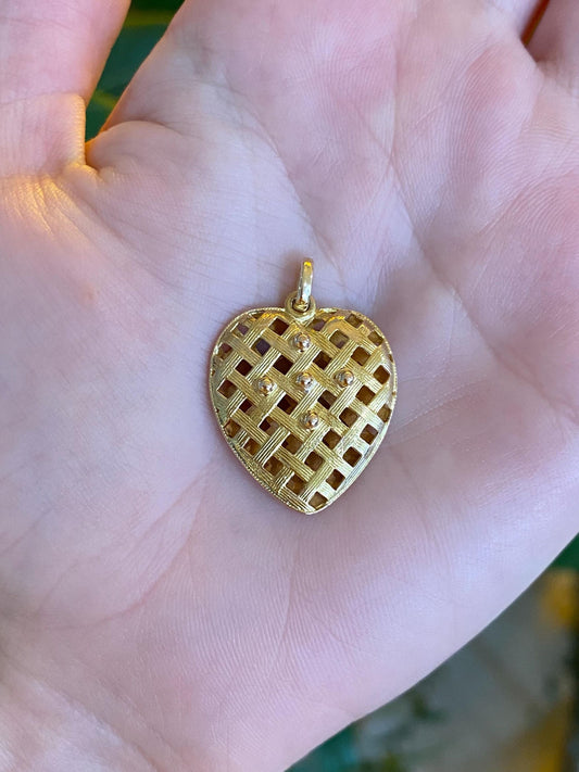Vintage Solid 18k Yellow Gold Basketweave Heart Charm