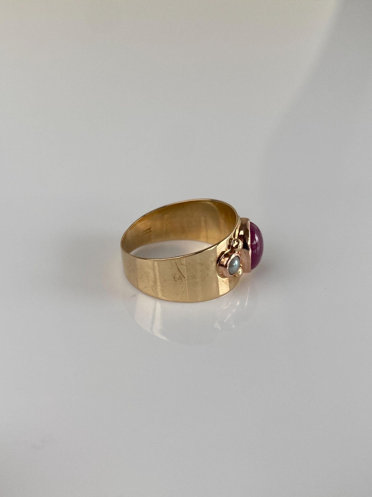 Vintage Solid 14k Rosey Gold Ruby Pearl Ring - Size 5.5