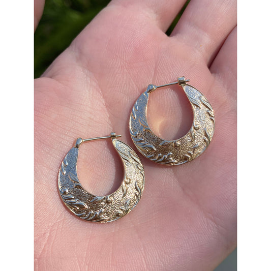 Vintage Solid 14k Yellow Gold Floral Design Hoop Earrings