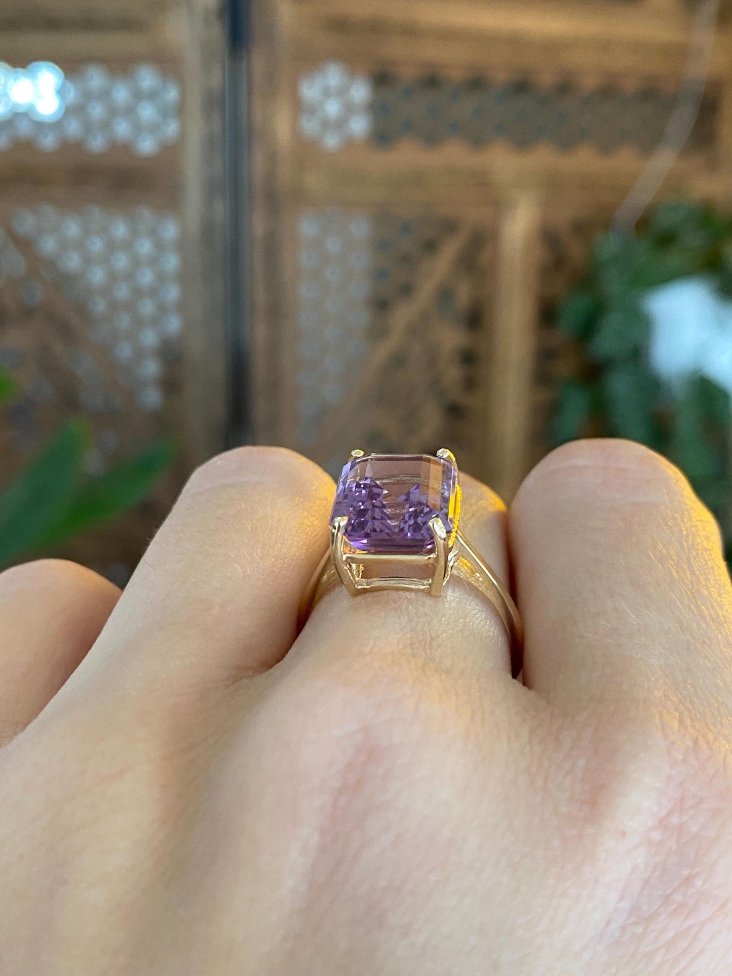 Vintage Solid 14k Yellow Gold Amethyst Ring - Size 7.75