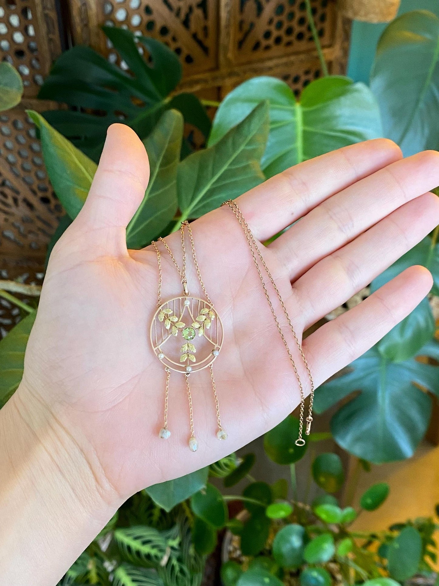 Solid 9k Yellow Gold Peridot Pearls Leaves Cable Chain Necklace - 20 inches