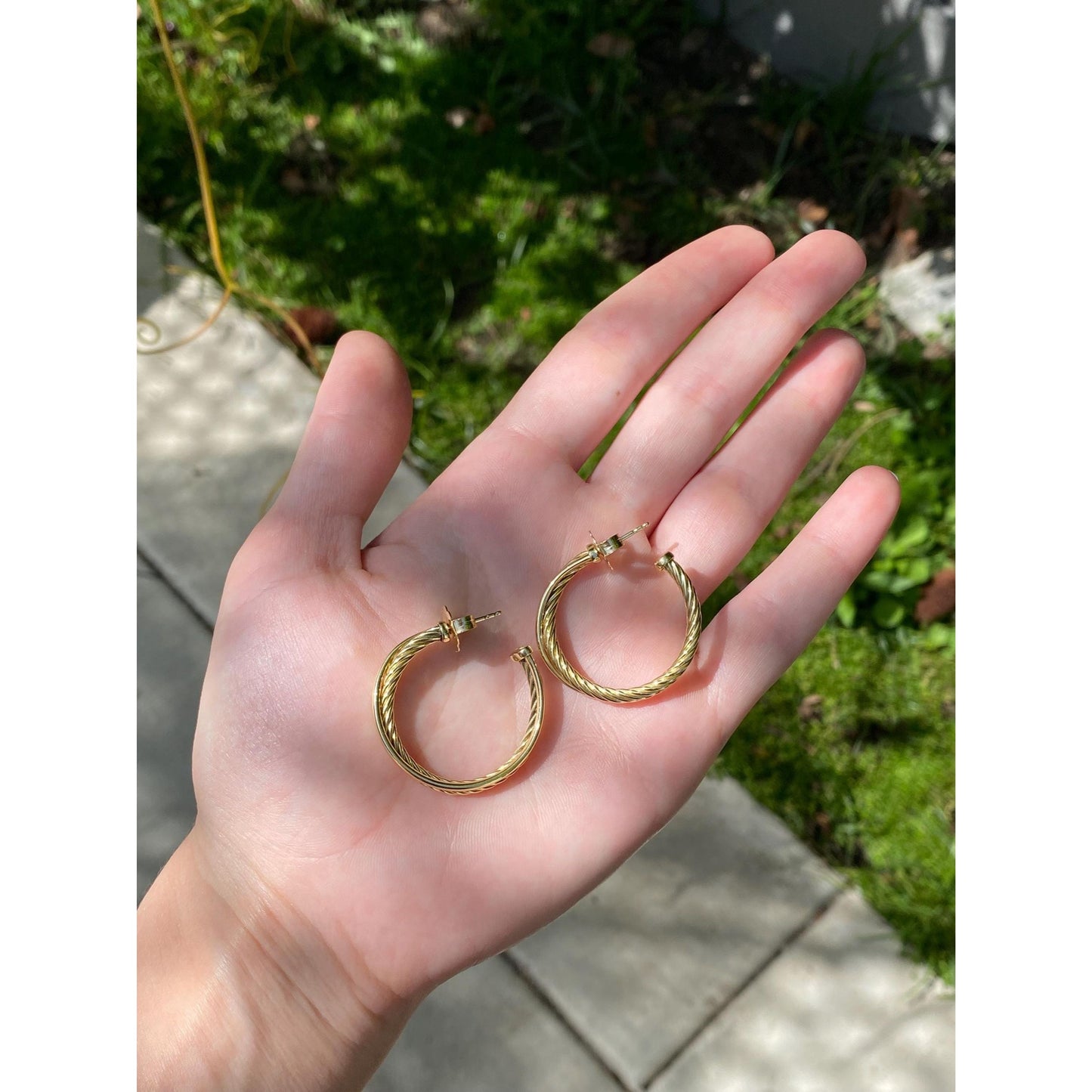 David Yurman Solid 18k Yellow Gold Crossover Twist Hoop Earrings