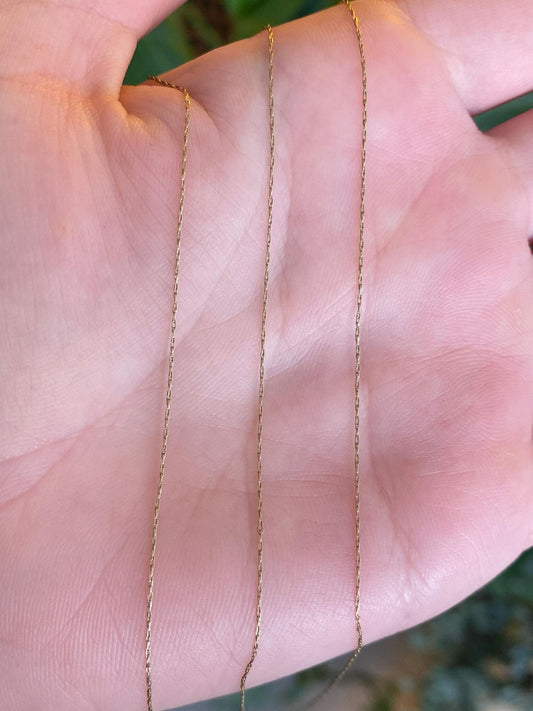 Vintage Solid 10k Yellow Gold Dainty Chain Necklace - 22.75 inches