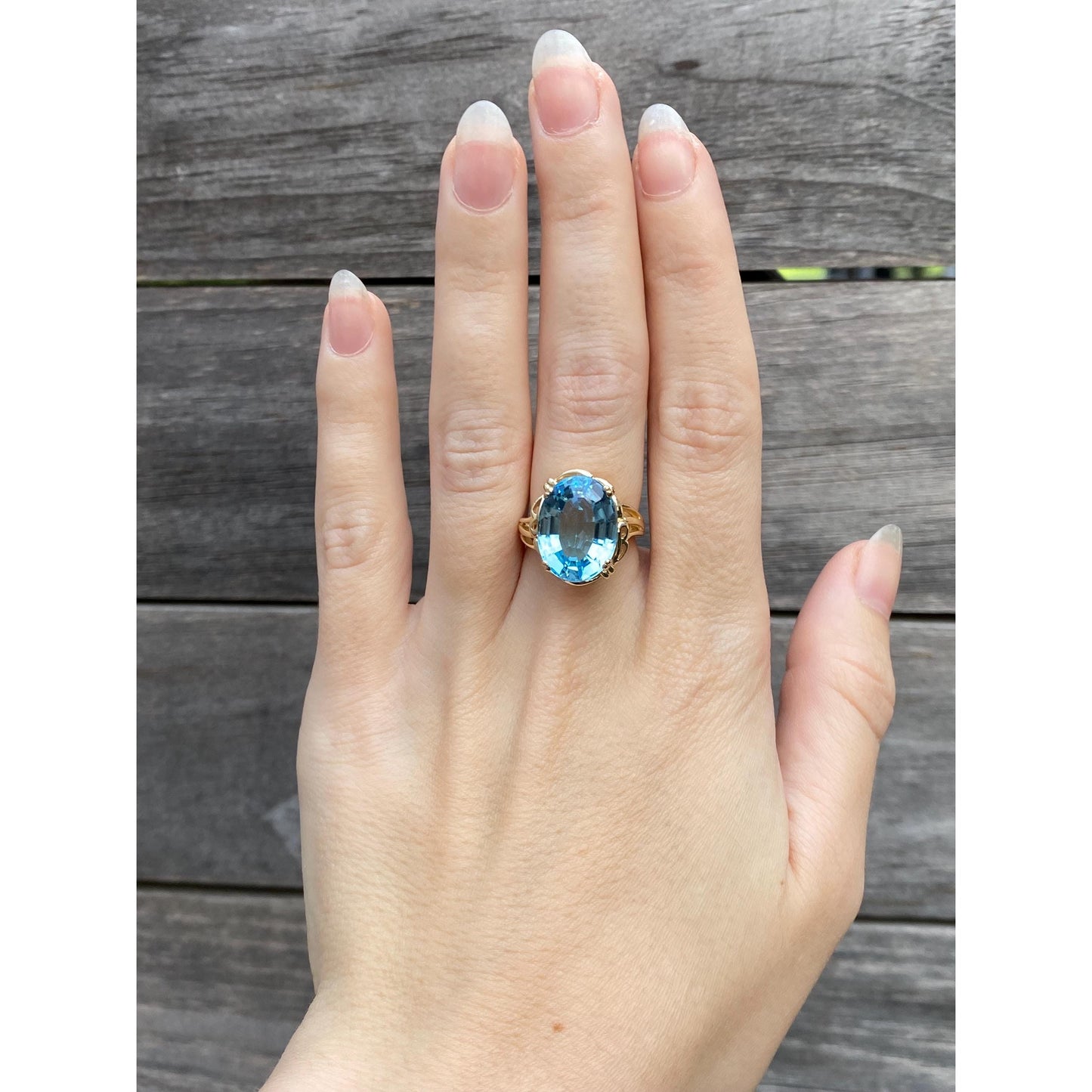 Vintage Solid 14k Yellow Gold Large Topaz Ring - Size 5.75