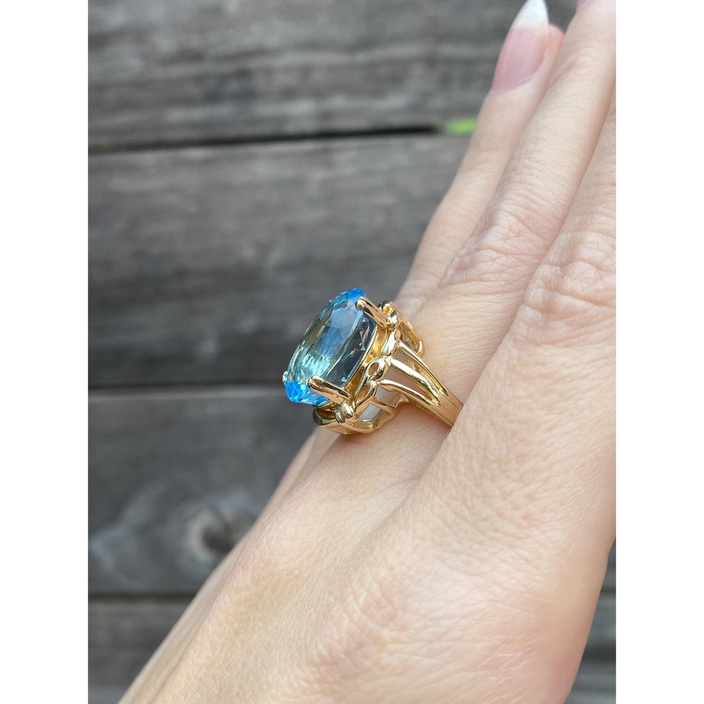 Vintage Solid 14k Yellow Gold Large Topaz Ring - Size 5.75