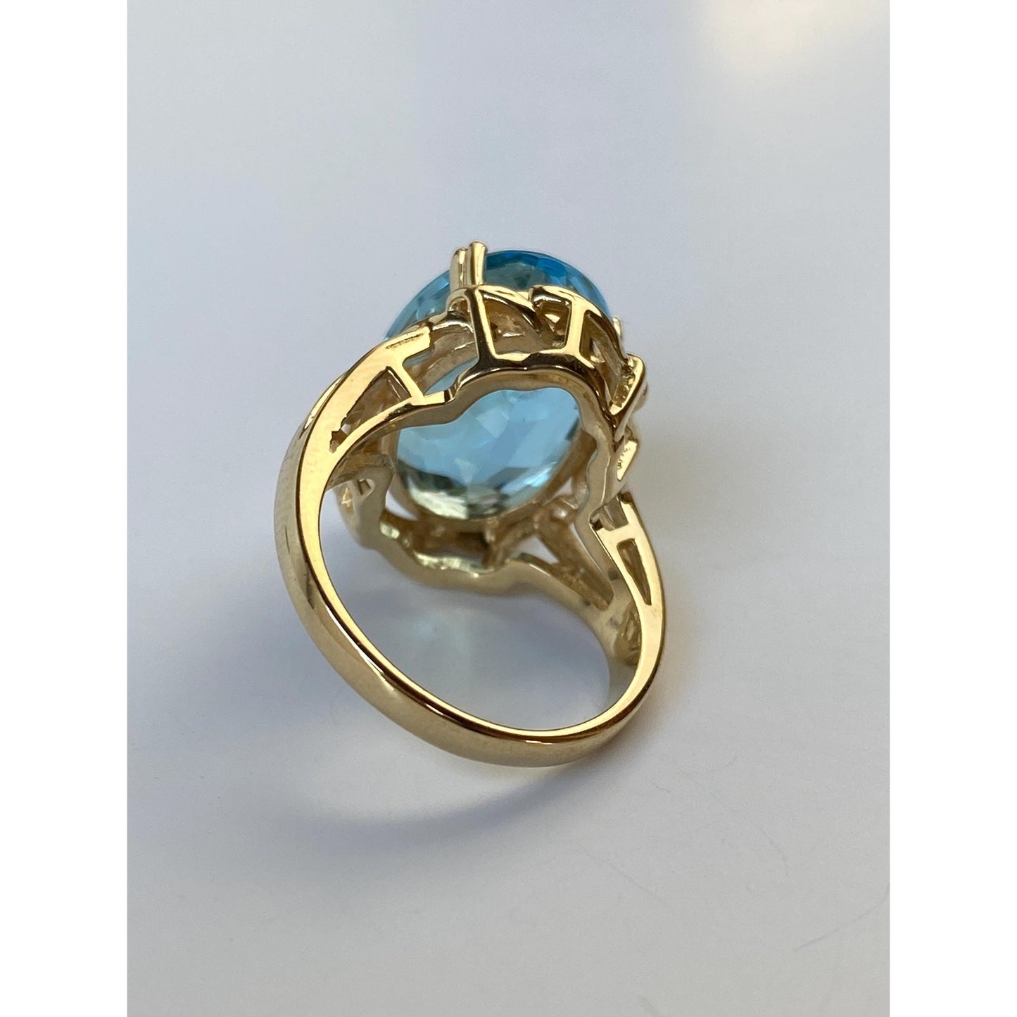 Vintage Solid 14k Yellow Gold Large Topaz Ring - Size 5.75