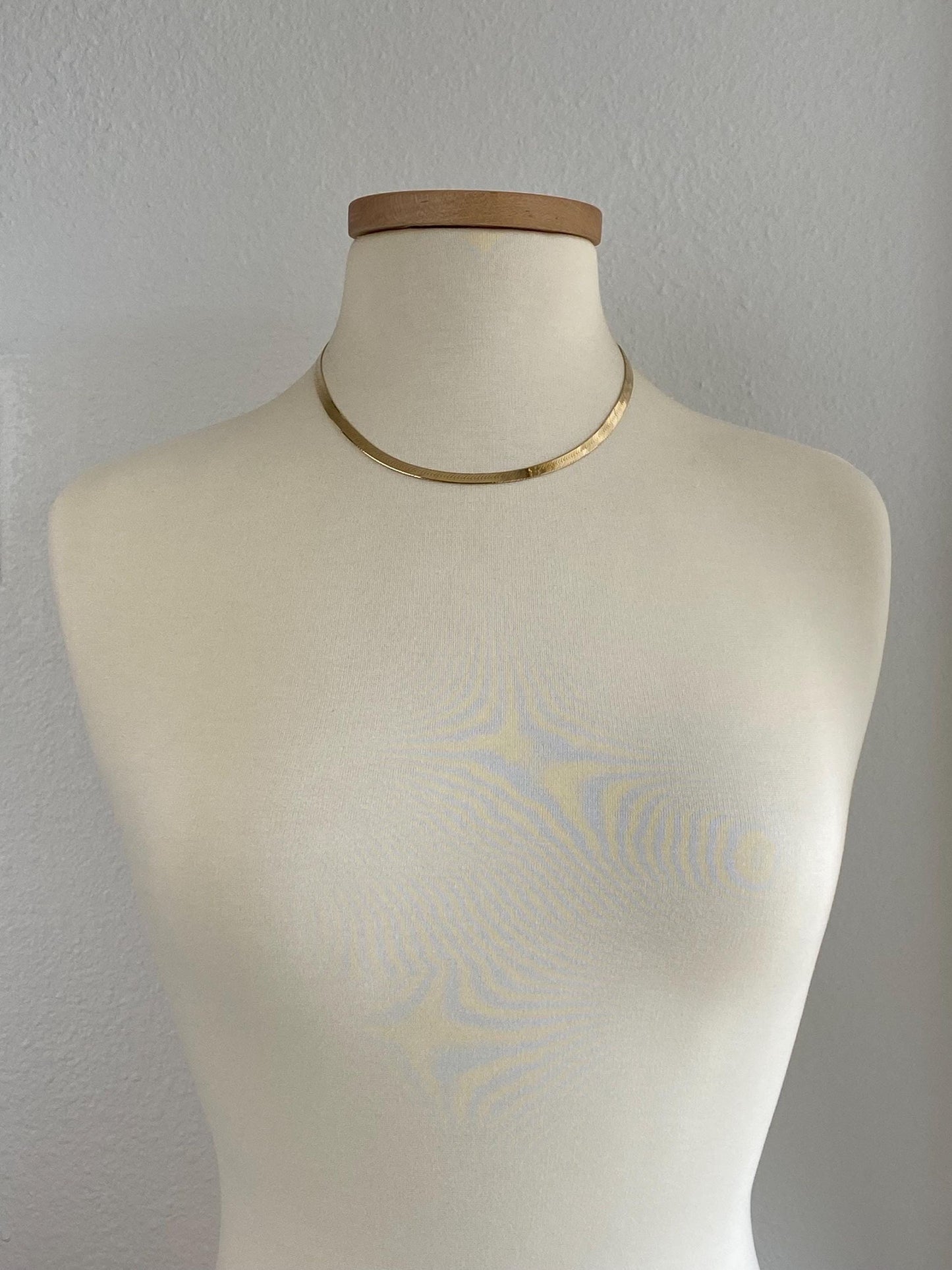 Vintage Solid 14k Yellow Gold Herringbone Chain Necklace - 18 inches