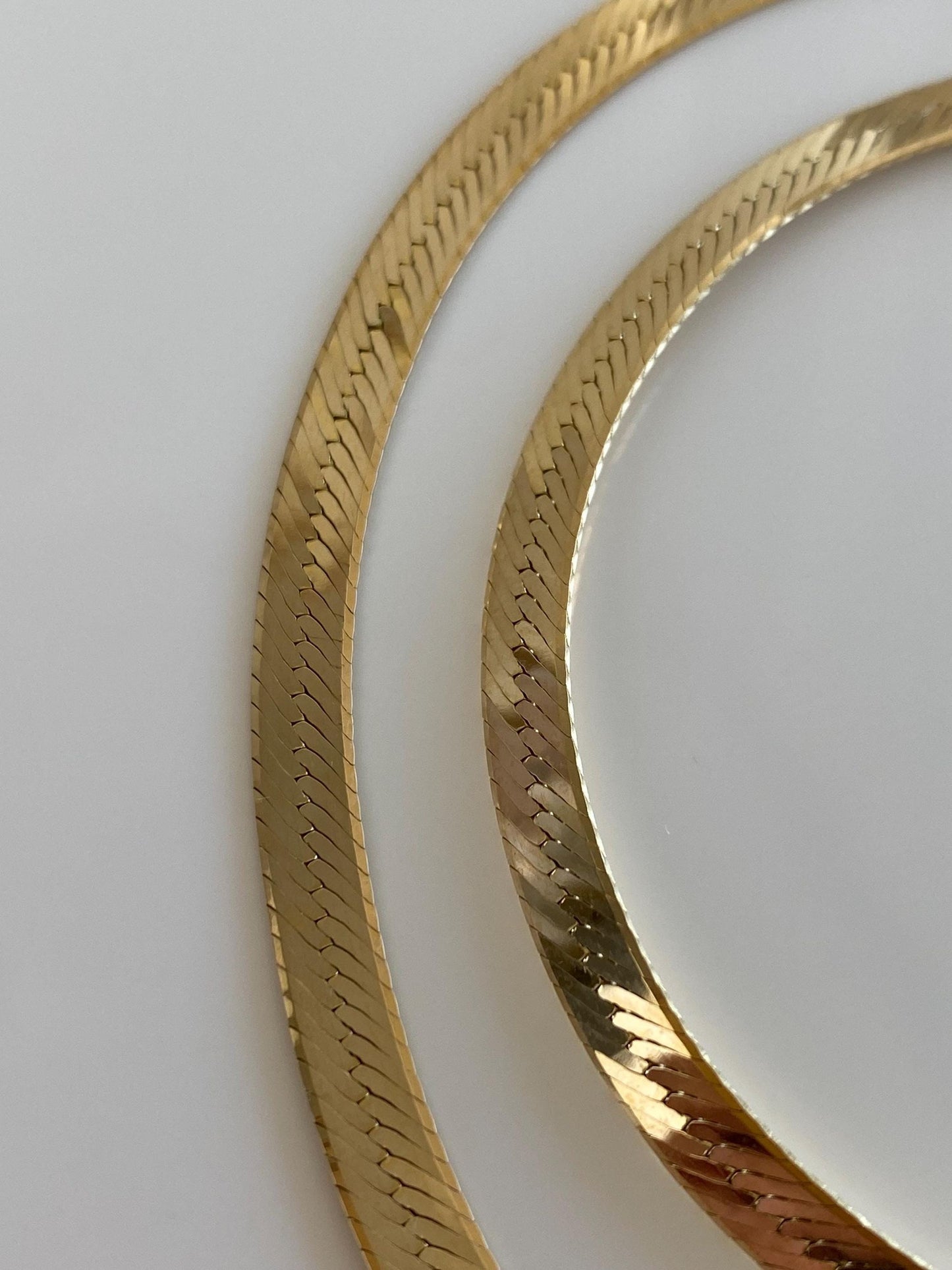 Vintage Solid 14k Yellow Gold Herringbone Chain Necklace - 18 inches