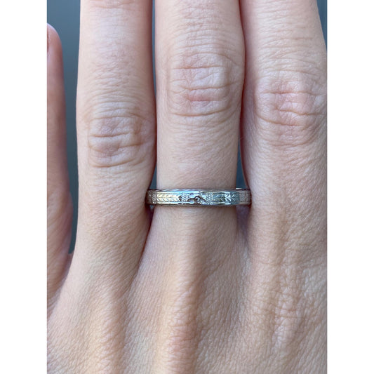 Vintage Solid 18k White Gold Designed Ring Band - Size 10.75