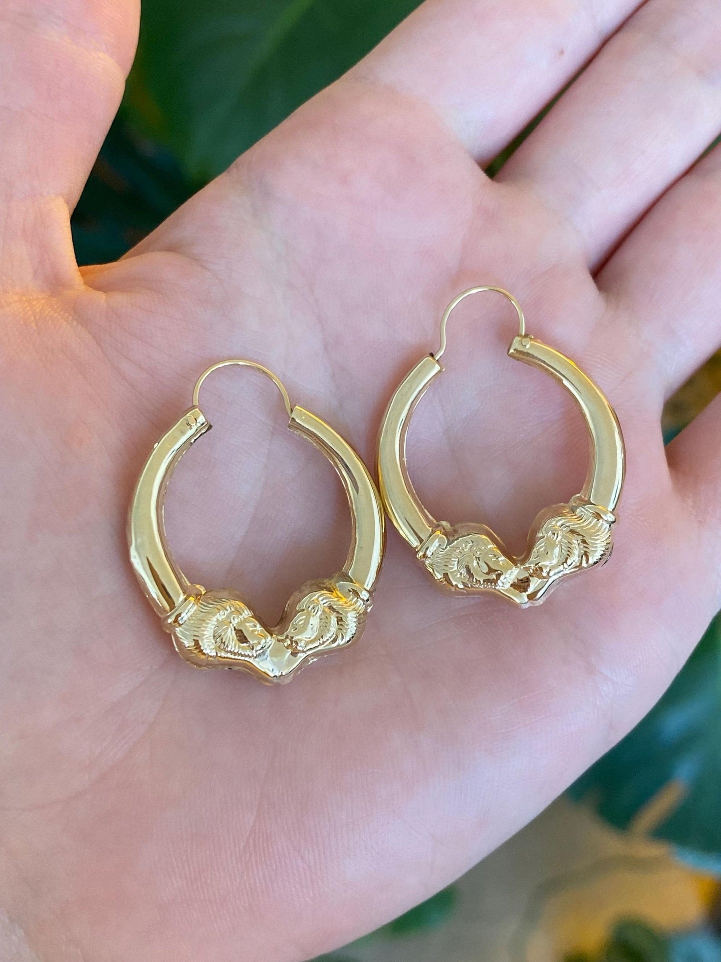 Vintage 14k Yellow Gold Lion Head Hoop Earrings