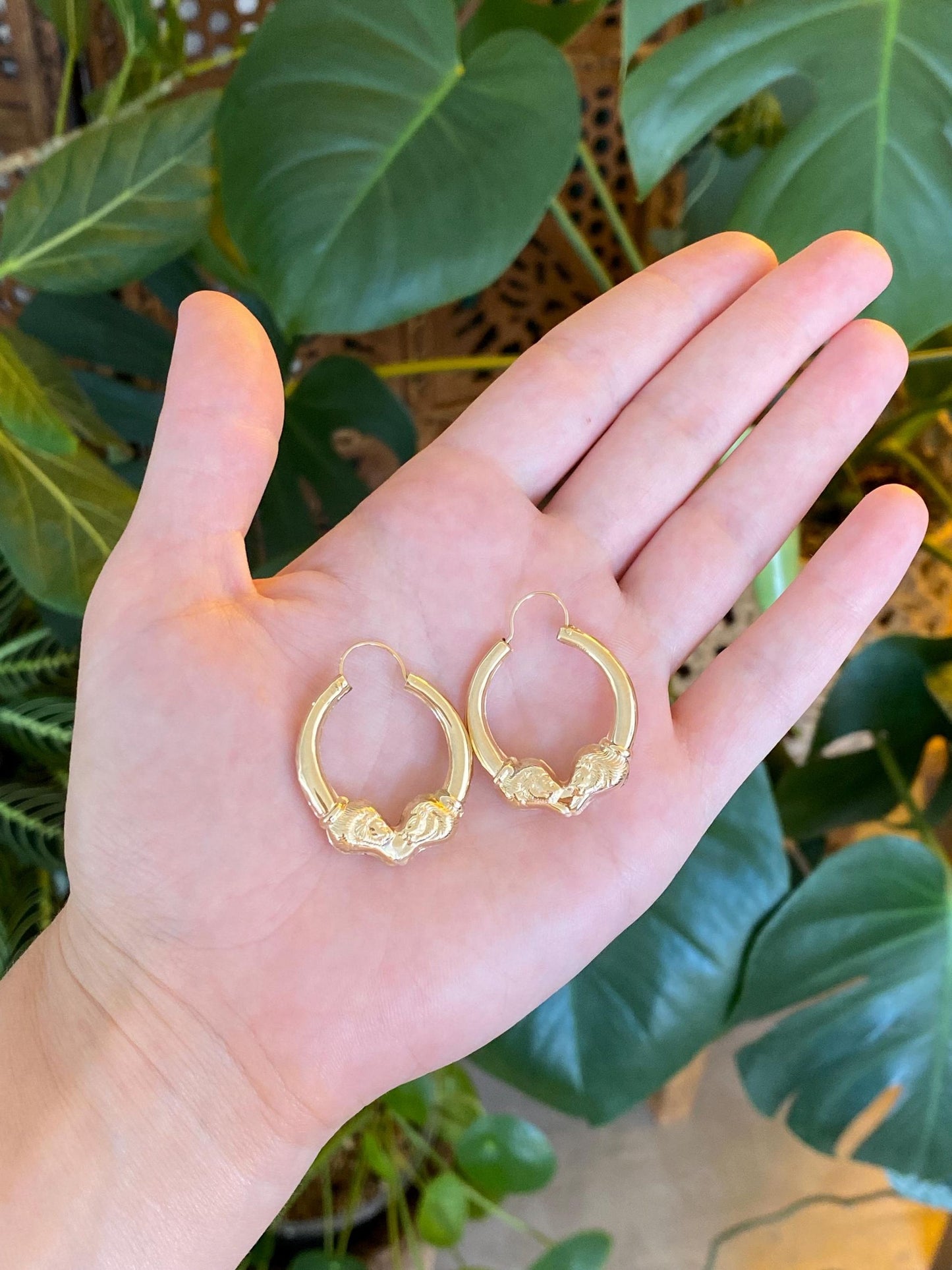 Vintage 14k Yellow Gold Lion Head Hoop Earrings