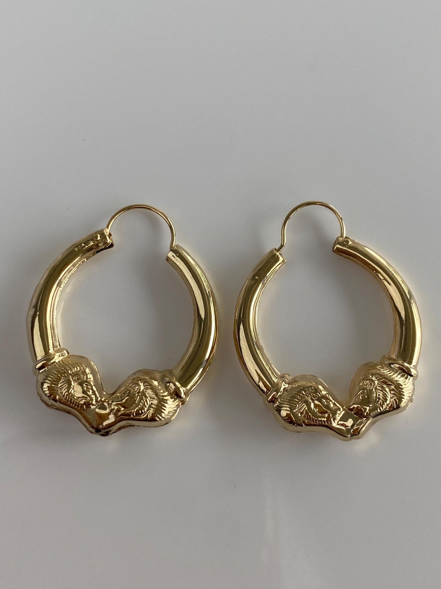 Vintage 14k Yellow Gold Lion Head Hoop Earrings