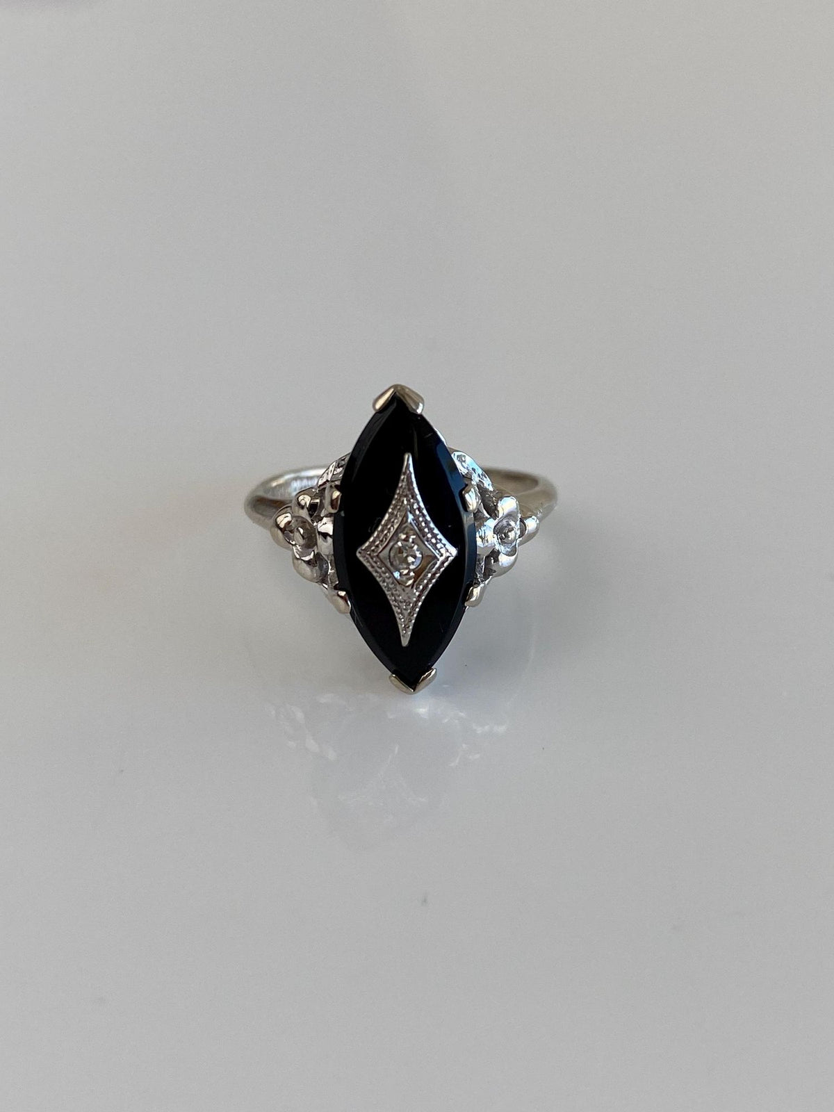 Vintage Solid 10k White Gold Diamond Onyx Art Deco Ring - Size 4