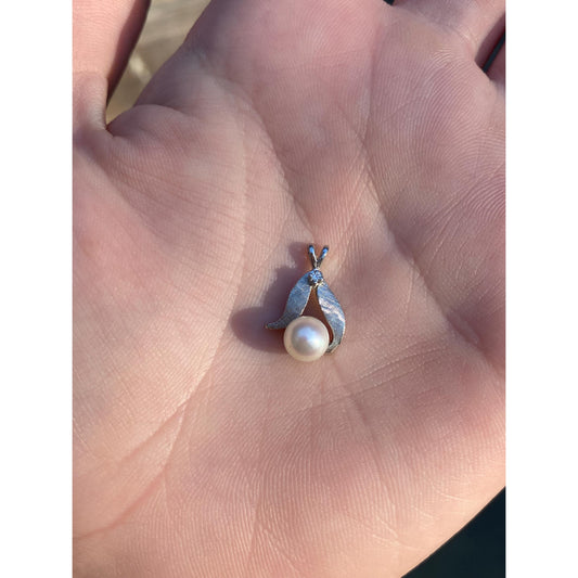 Vintage Solid 14k White Gold Clear Sapphire Pearl Charm