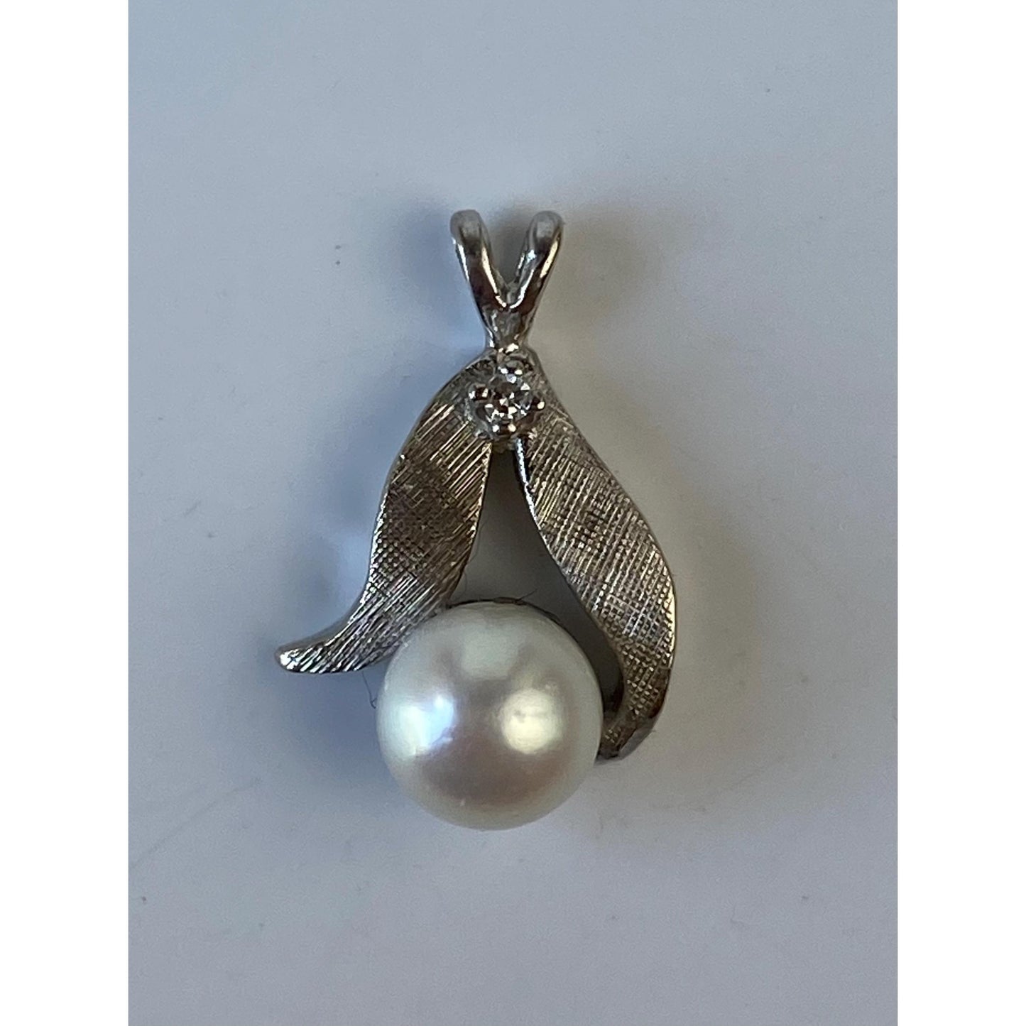 Vintage Solid 14k White Gold Clear Sapphire Pearl Charm