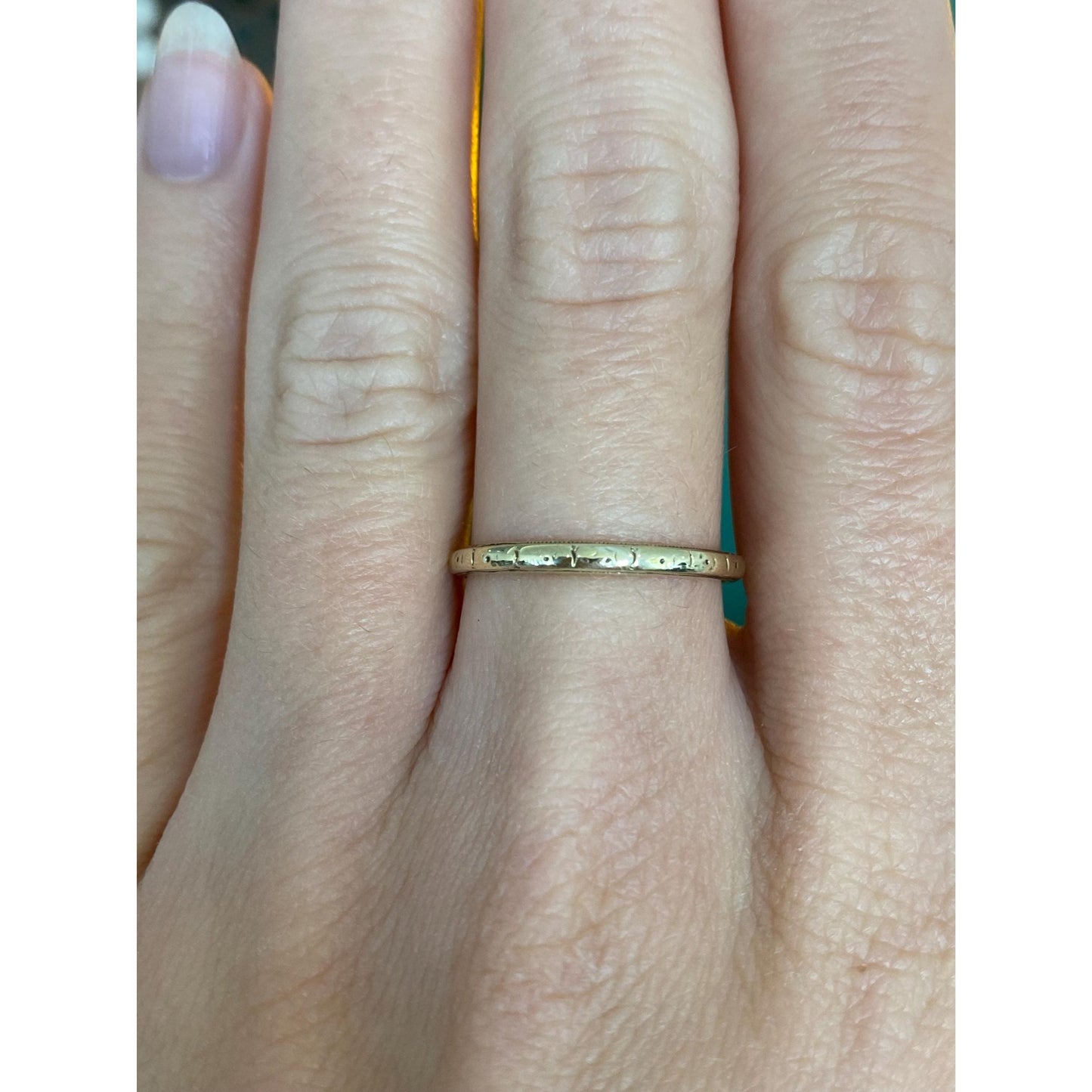 Vintage Solid 14k Yellow Gold Slim Designed Ring Band - Size 6.75