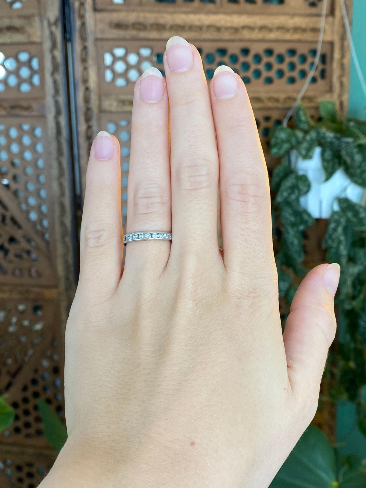 Vintage Solid 14k White Gold Diamond Ring Band - Size 5.75