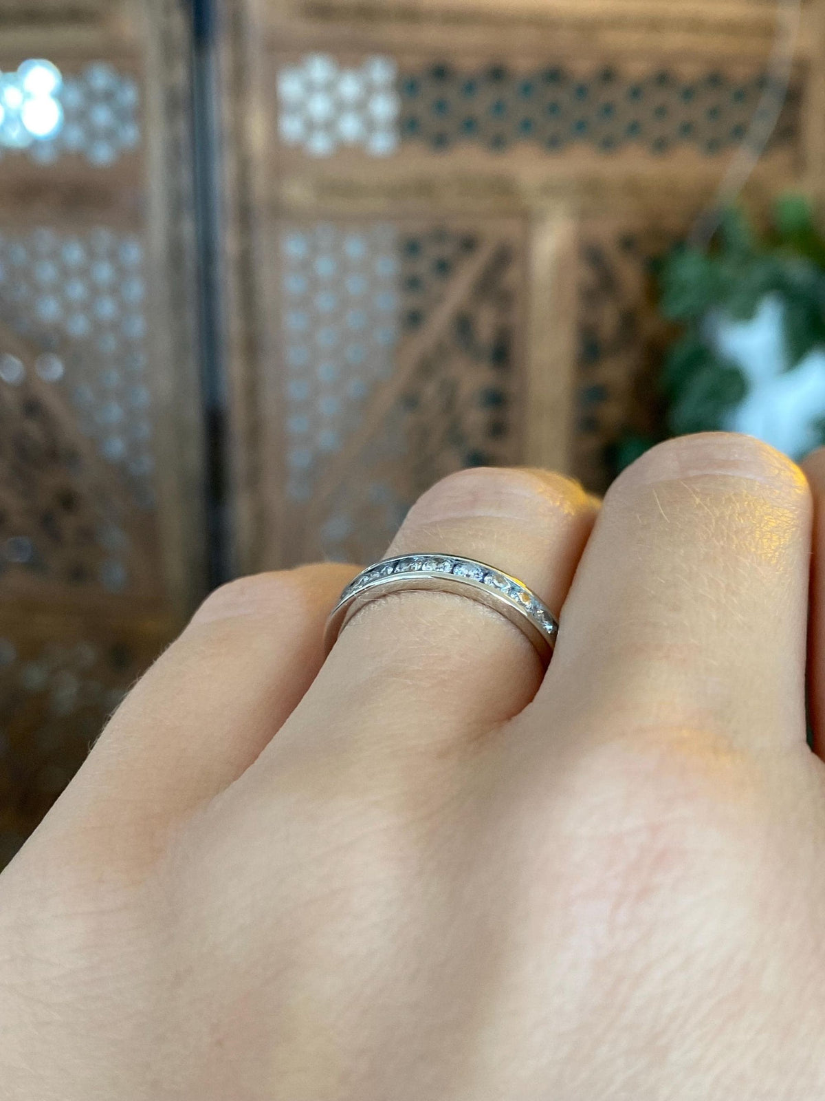 Vintage Solid 14k White Gold Diamond Ring Band - Size 5.75