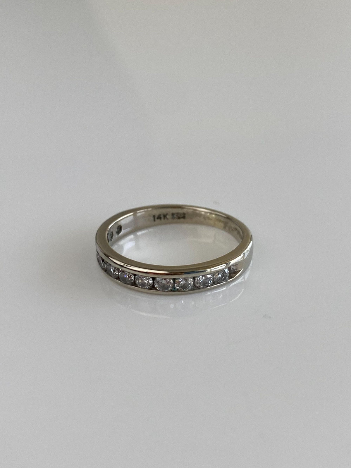 Vintage Solid 14k White Gold Diamond Ring Band - Size 5.75