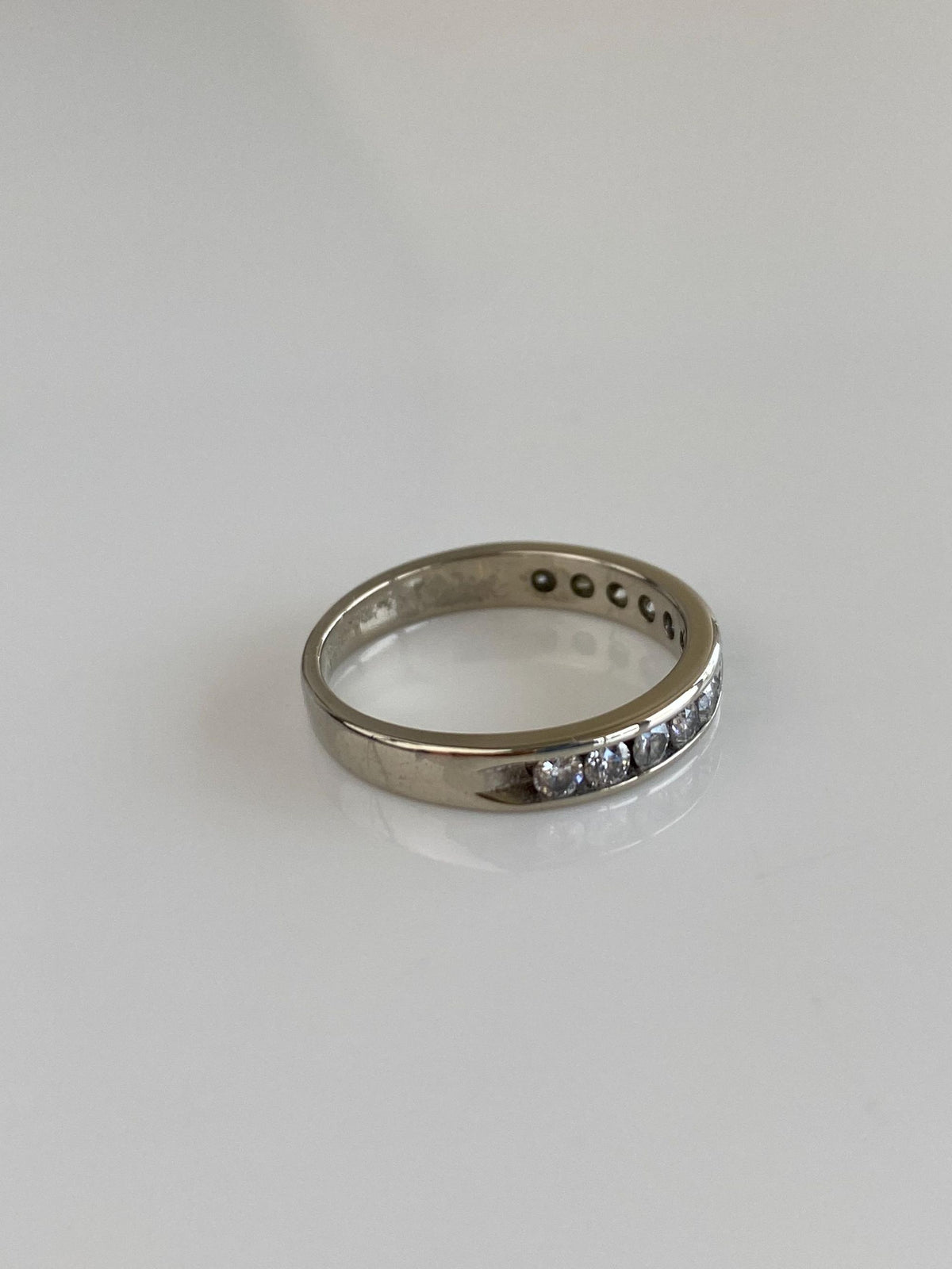 Vintage Solid 14k White Gold Diamond Ring Band - Size 5.75