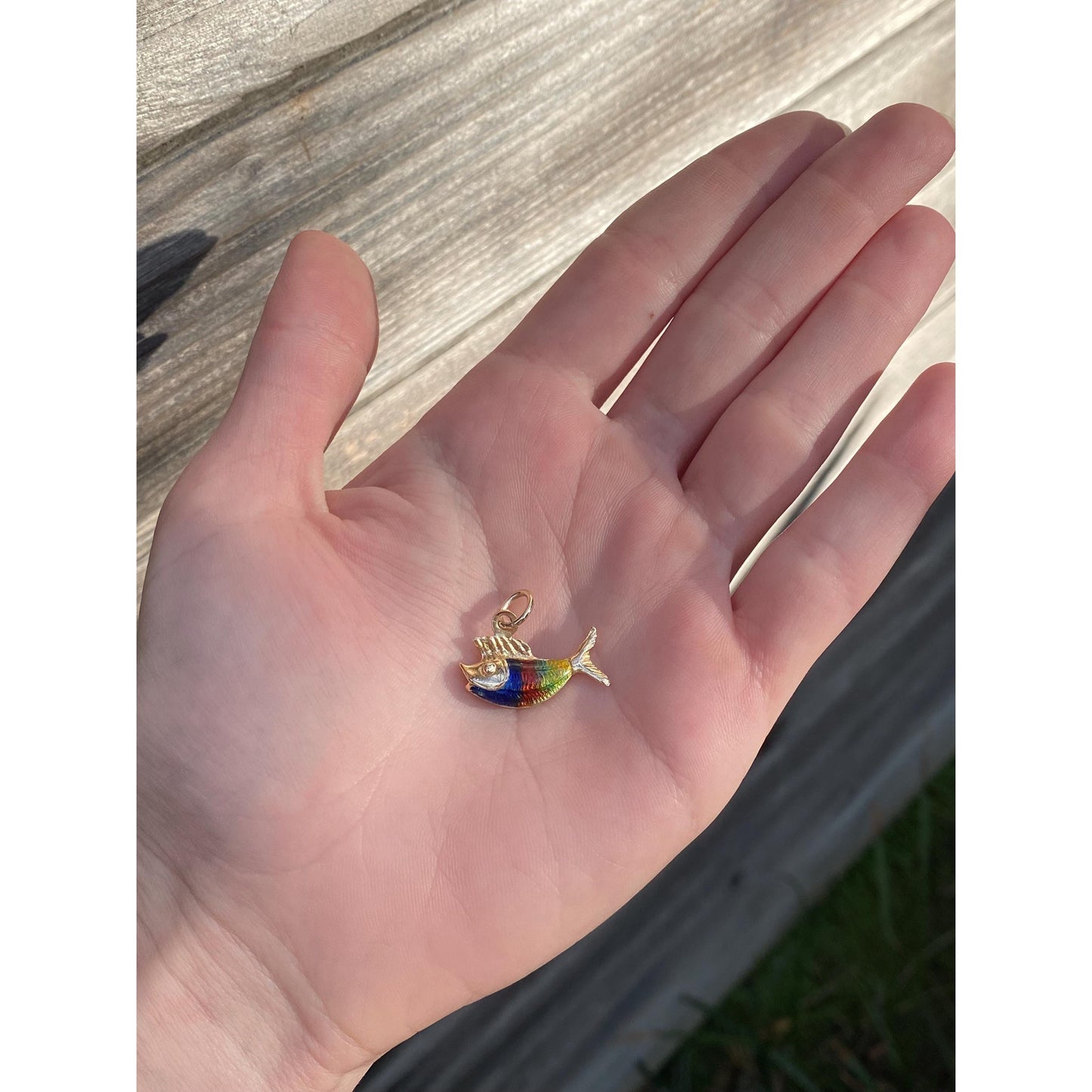 Vintage Solid 18k Yellow Gold Enamel Fish Charm