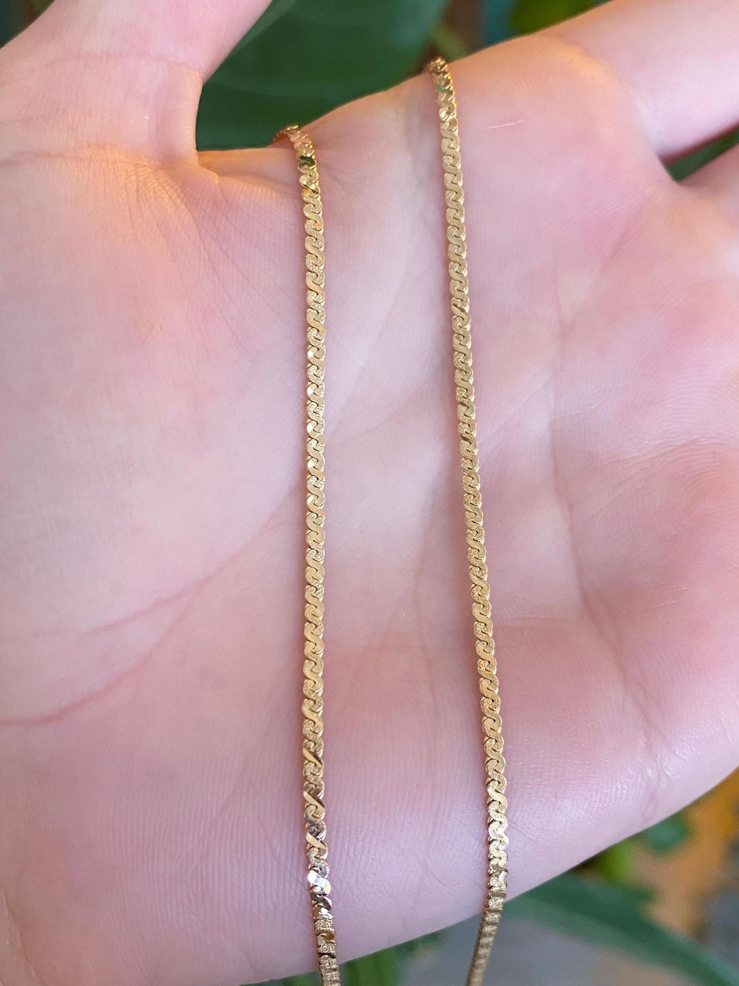 Vintage Solid 14k Yellow Gold Diamond Cut Stripey Serpentine Chain Necklace - 15.75 inches
