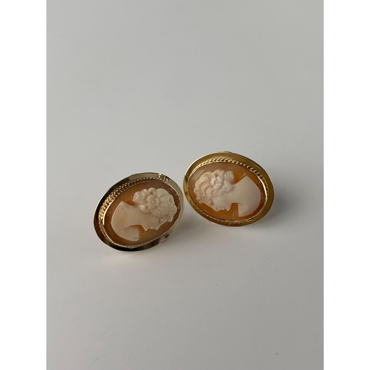 Vintage Solid 14k Yellow Gold Cameo Stud Earrings