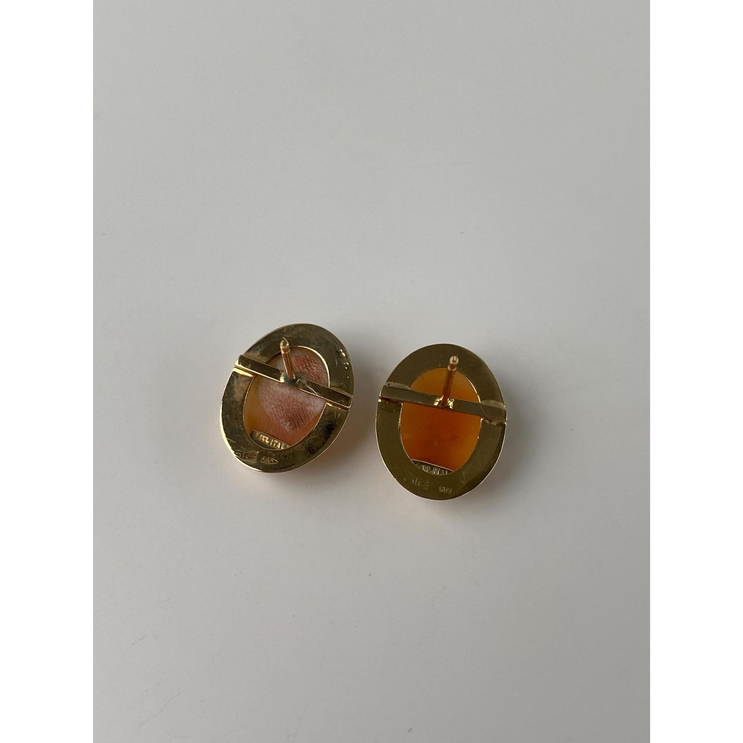 Vintage Solid 14k Yellow Gold Cameo Stud Earrings