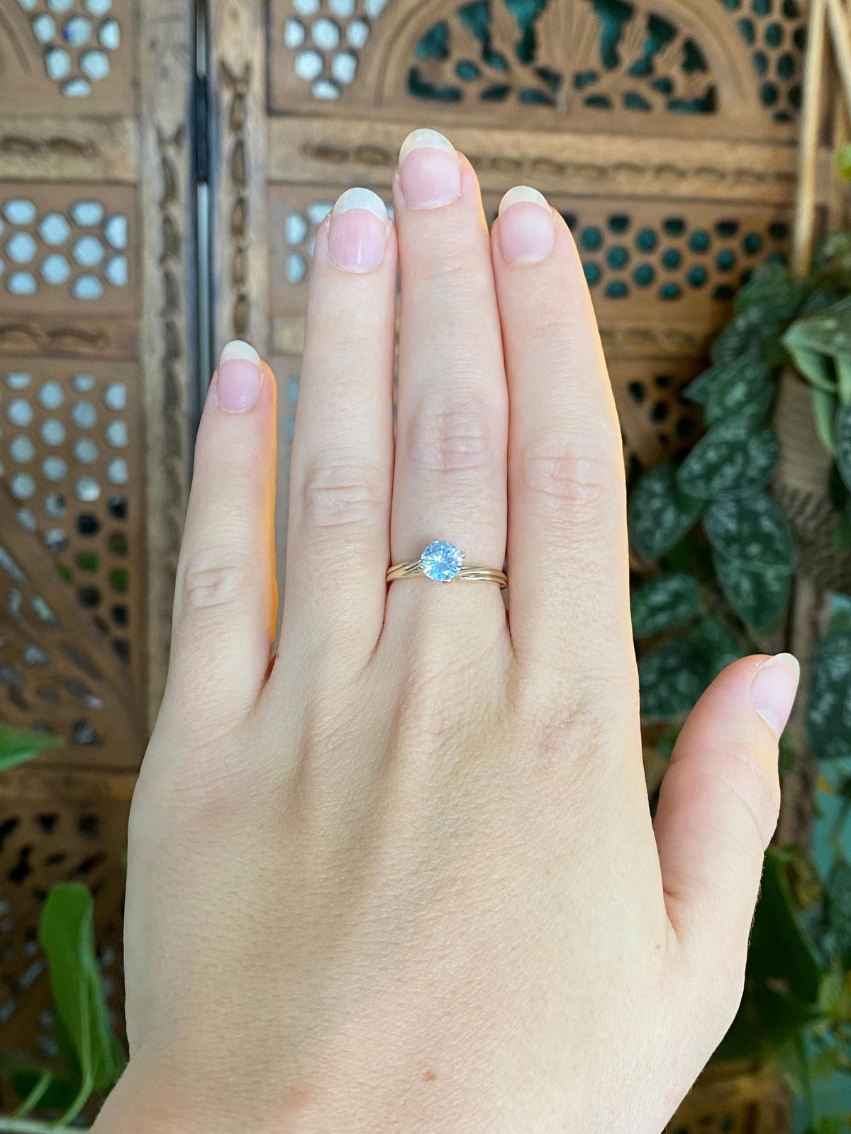 Vintage Solid 10k Aquamarine Ring - Size 6.5