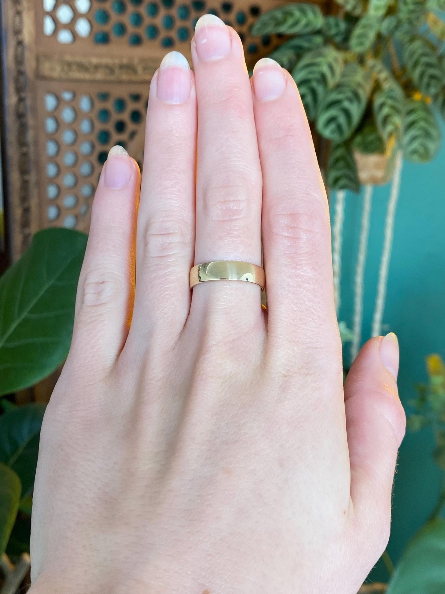 Vintage 14k Yellow Gold Ring Band - Size 5.5