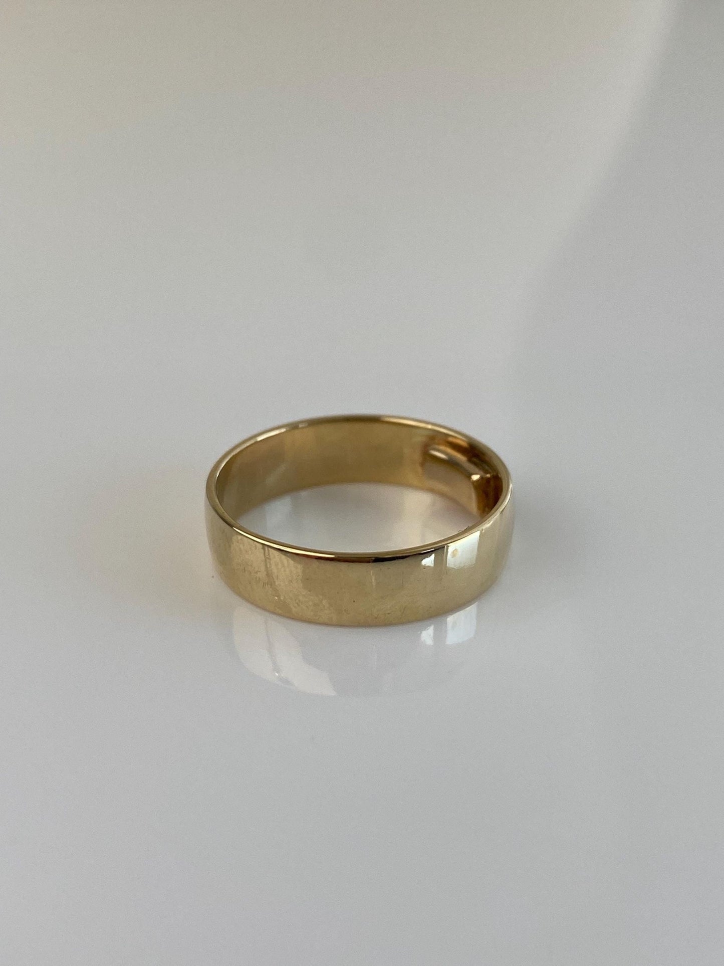 Vintage 14k Yellow Gold Ring Band - Size 5.5