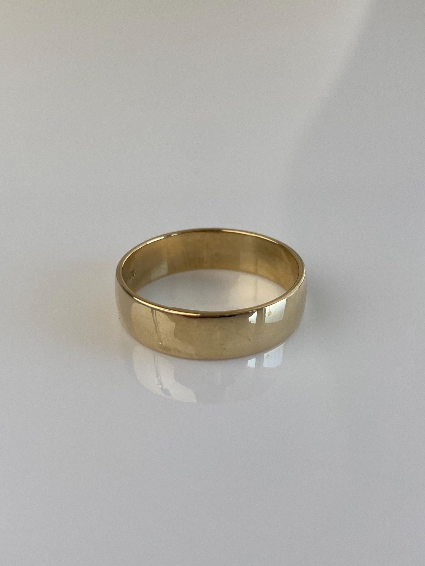 Vintage 14k Yellow Gold Ring Band - Size 5.5