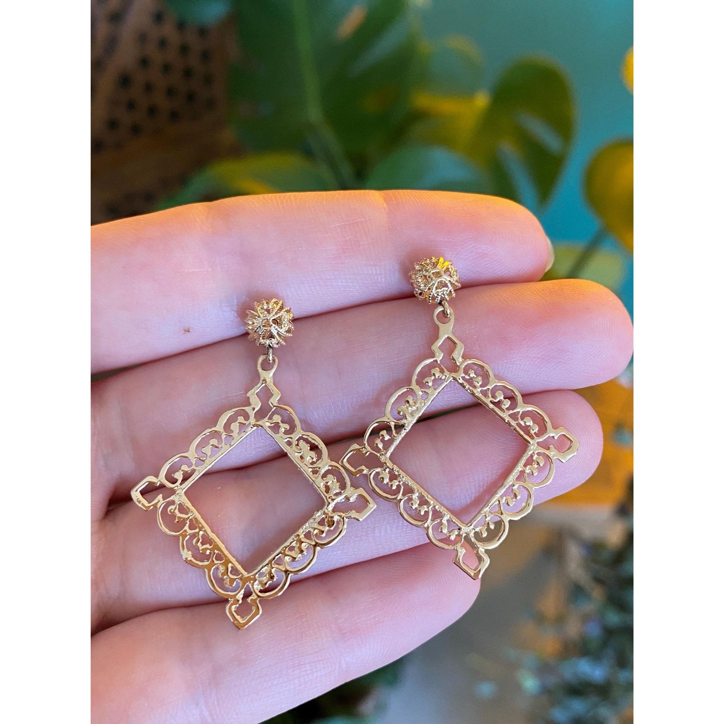 Vintage Solid 14k Yellow Gold Open Work Picture Frame Dangle Stud Earrings