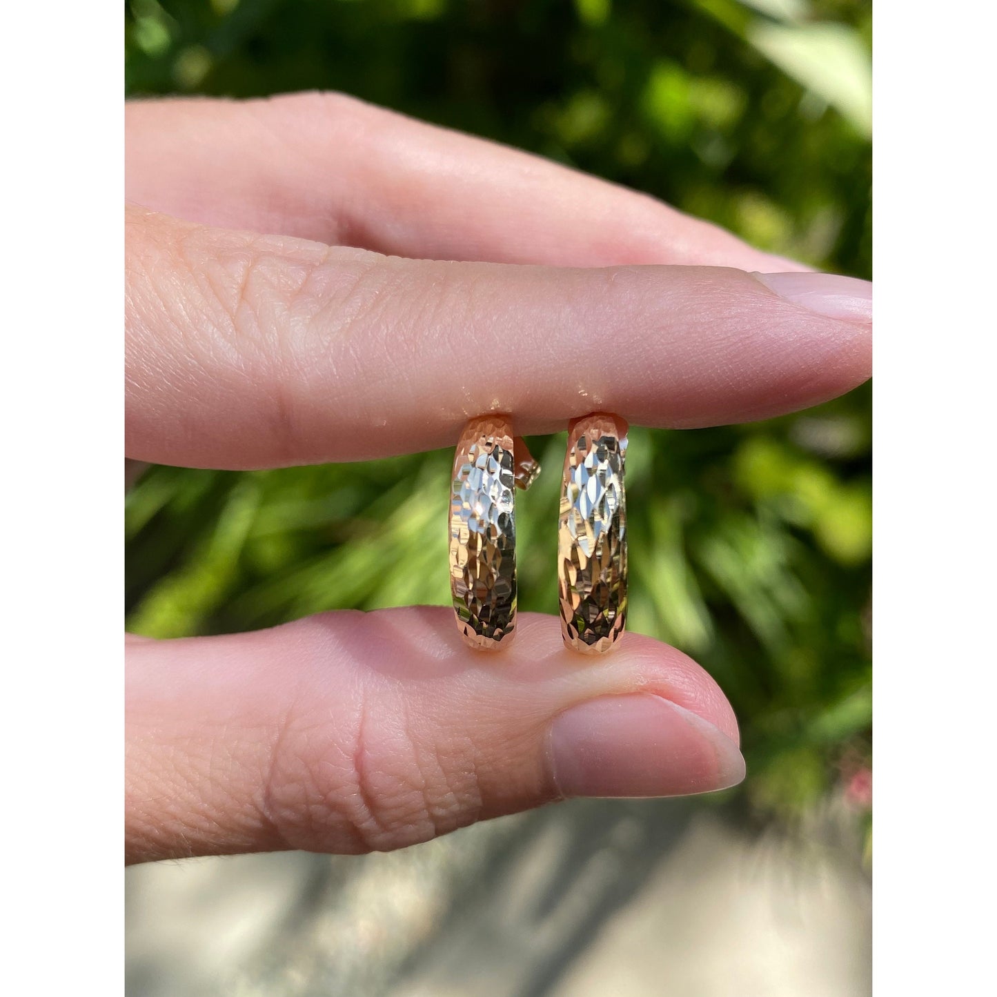 Vintage 18k Yellow Gold Textured Hoop Earrings