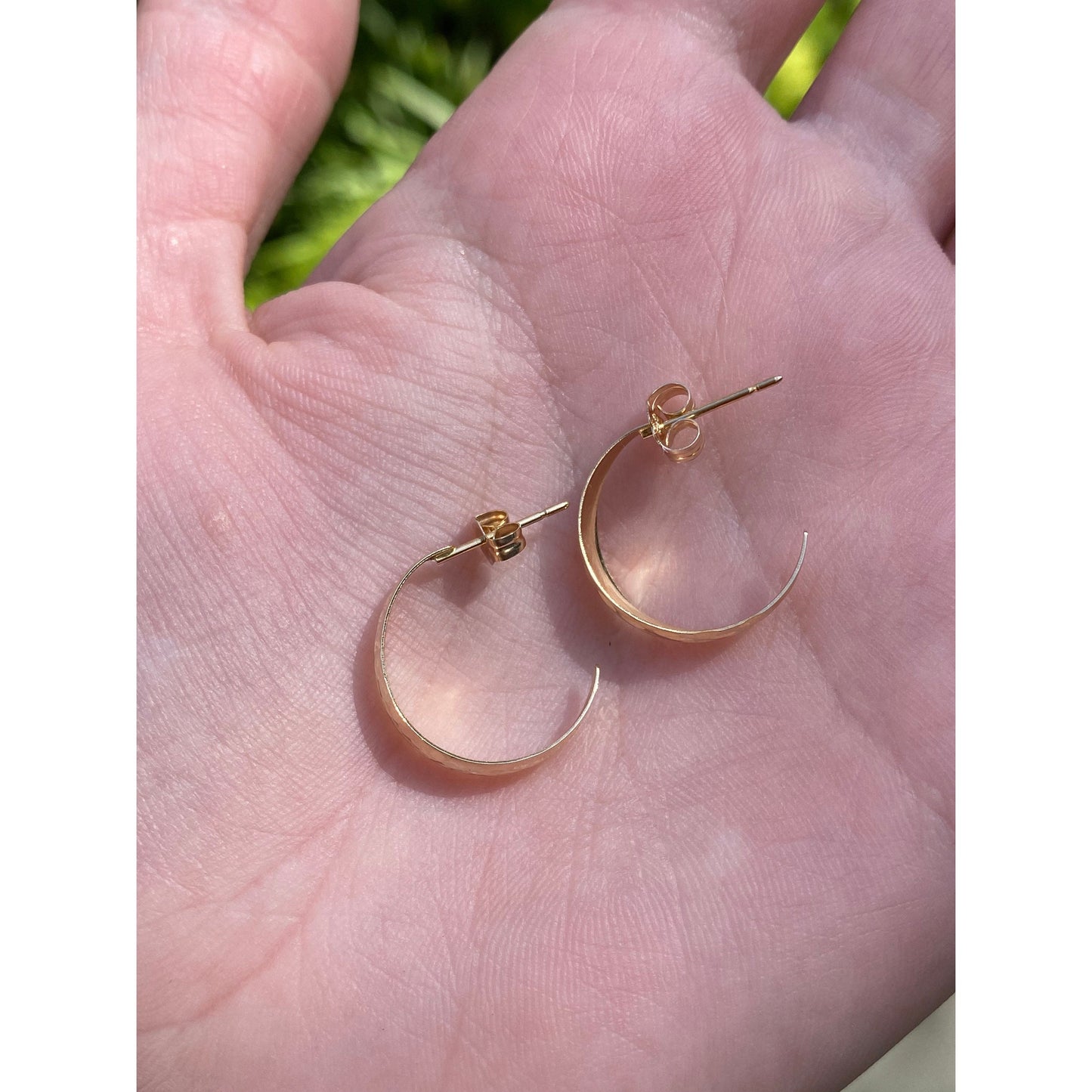 Vintage 18k Yellow Gold Textured Hoop Earrings