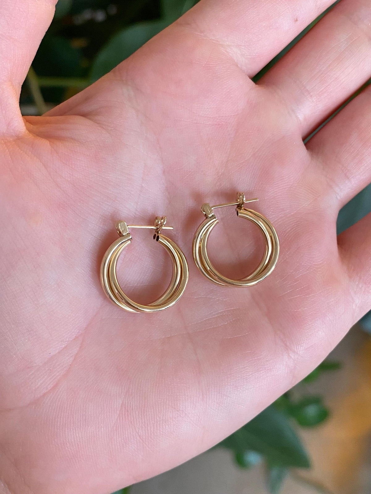 Vintage 14k Yellow Gold Layered Hoop Earrings