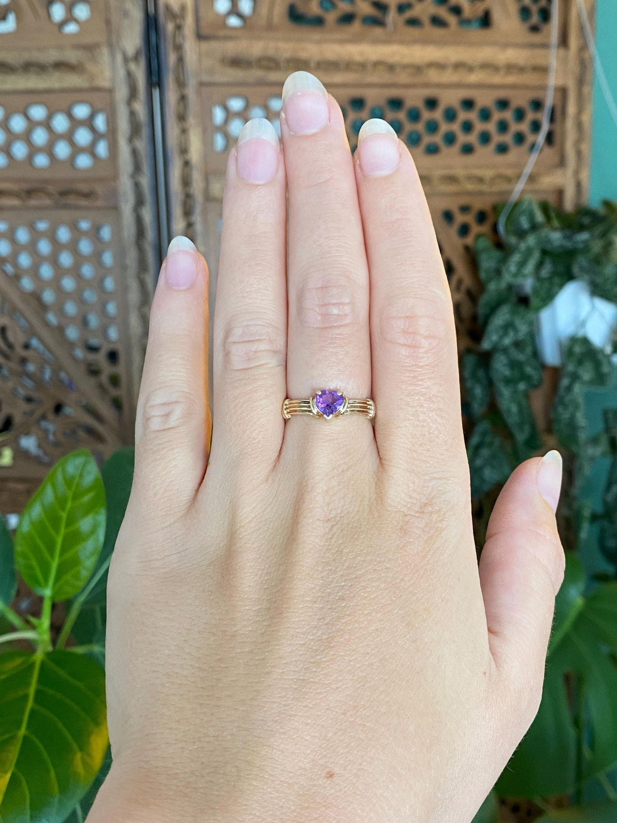 Vintage Solid 10k Yellow Gold Amethyst Heart Designed Ring - Size 7