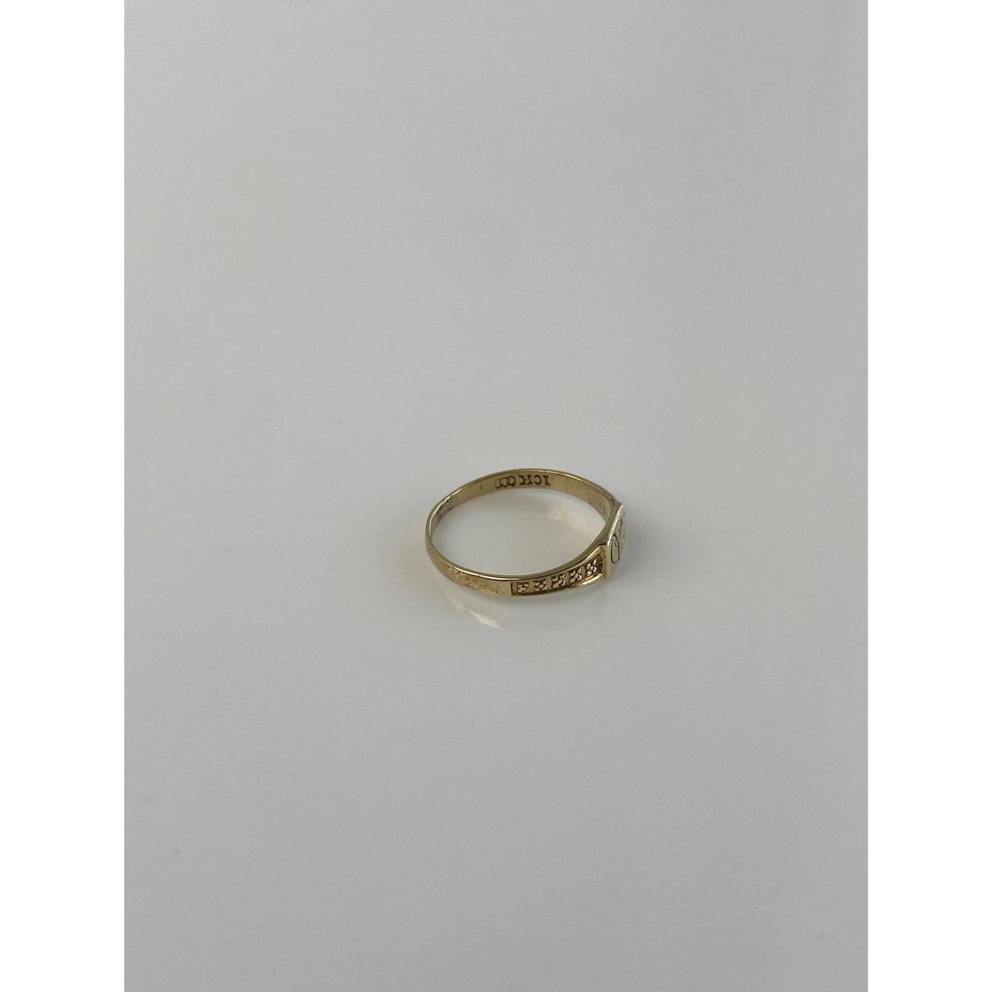 Vintage Solid 10k Yellow Gold Engraved Baby Signet Ring