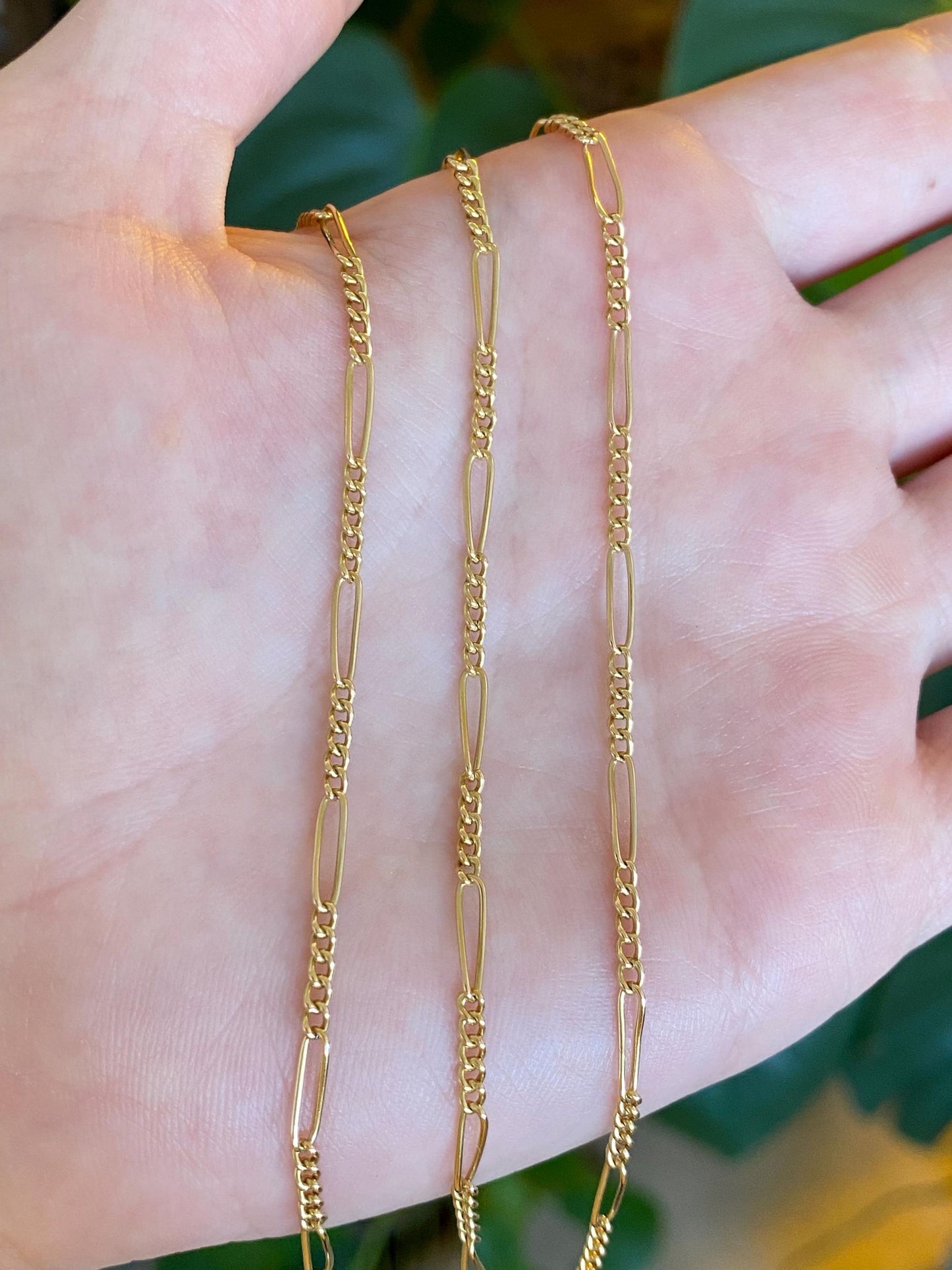 Vintage Solid 19k Yellow Gold Figaro Chain Necklace - 22.75 inches