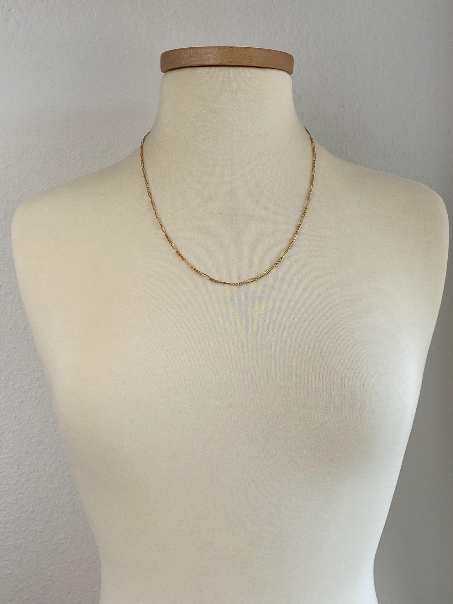 Vintage Solid 19k Yellow Gold Figaro Chain Necklace - 22.75 inches