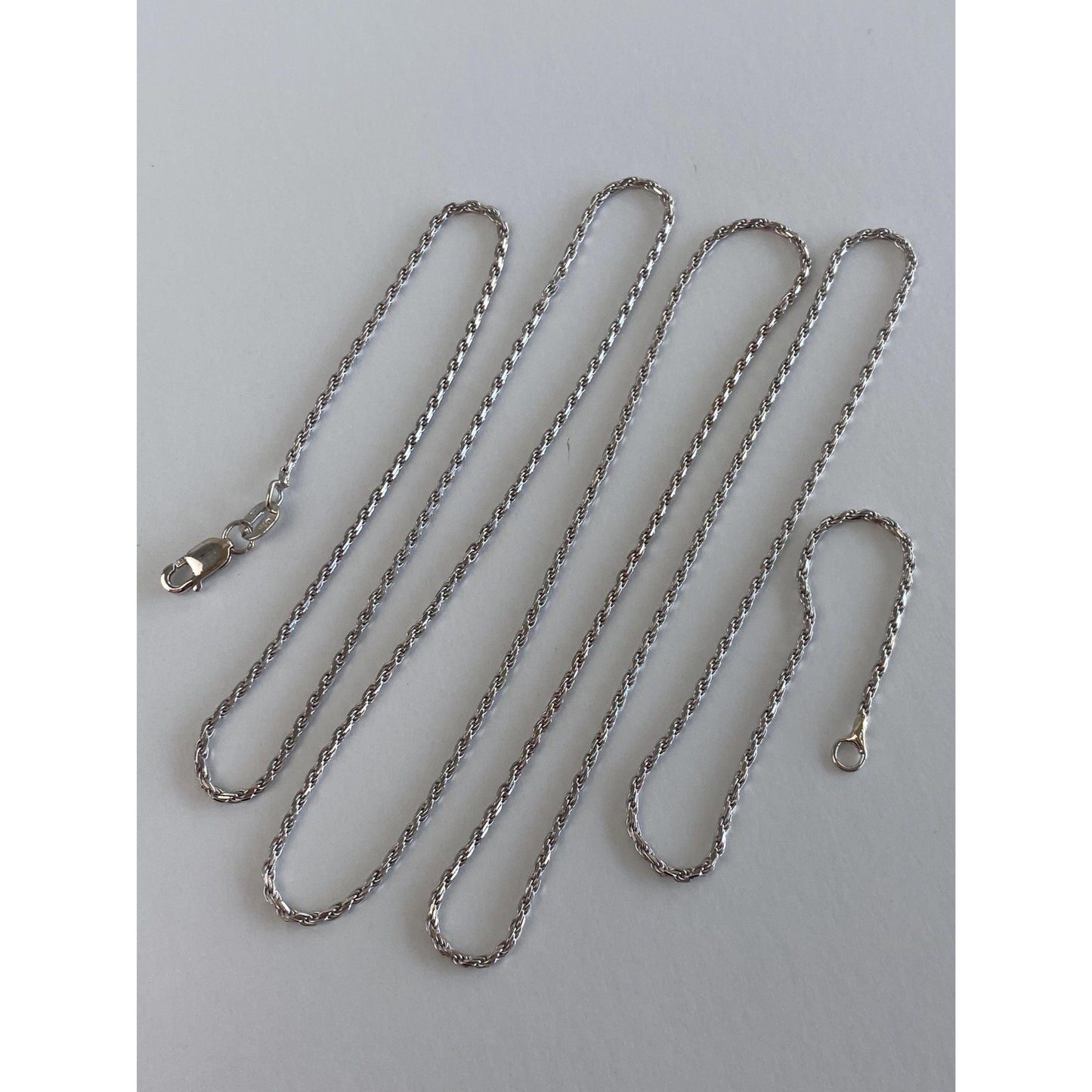 Vintage Solid 14k White Gold Rounded Twist Chain Necklace - 29.75 inches