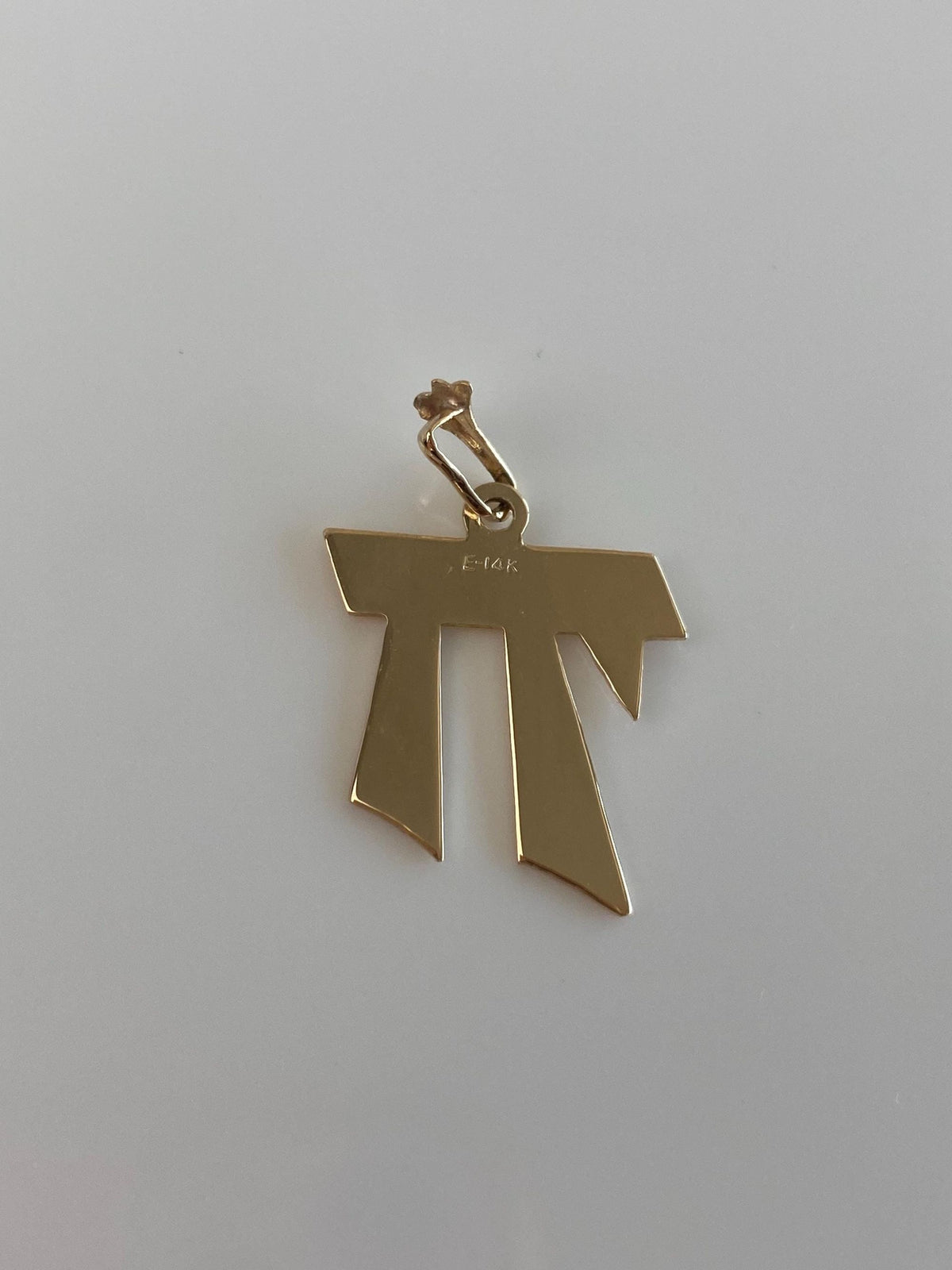 Vintage Solid 14k Yellow Gold Chai Symbol Charm