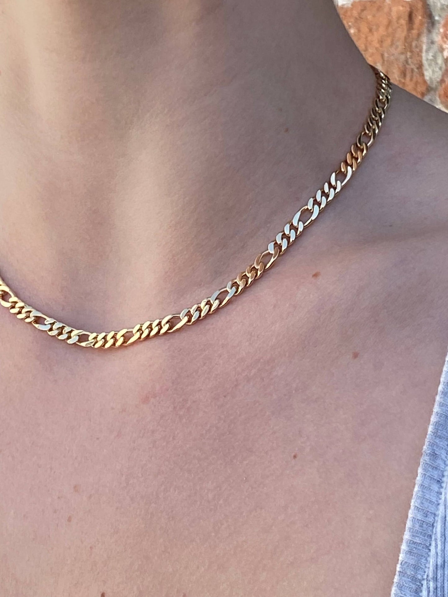 Vintage Solid 18k Yellow Gold Figaro Chain Necklace - 16 inches