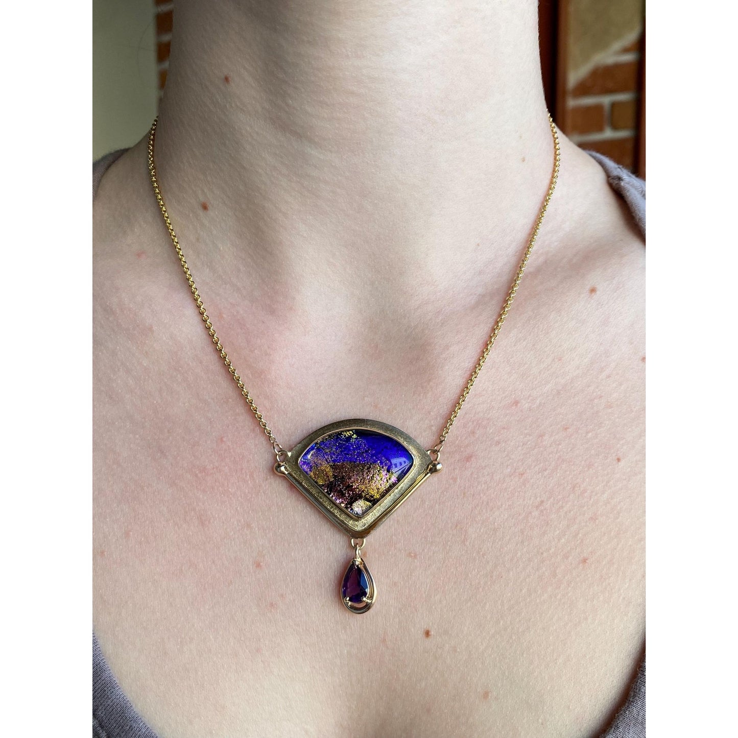 Vintage Solid 14k Yellow Gold Amethyst Dichroic Glass Rolo Chain Necklace - 17 inches