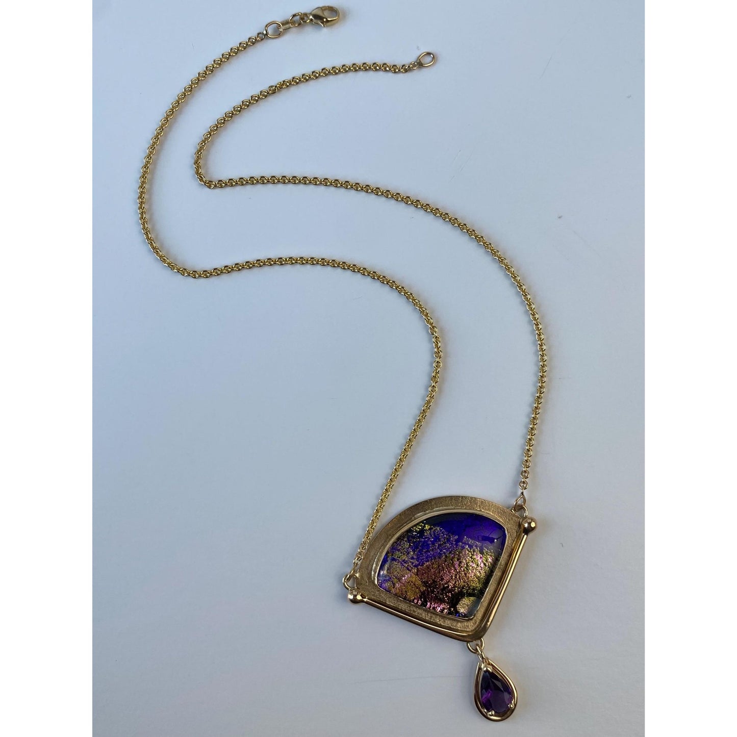 Vintage Solid 14k Yellow Gold Amethyst Dichroic Glass Rolo Chain Necklace - 17 inches