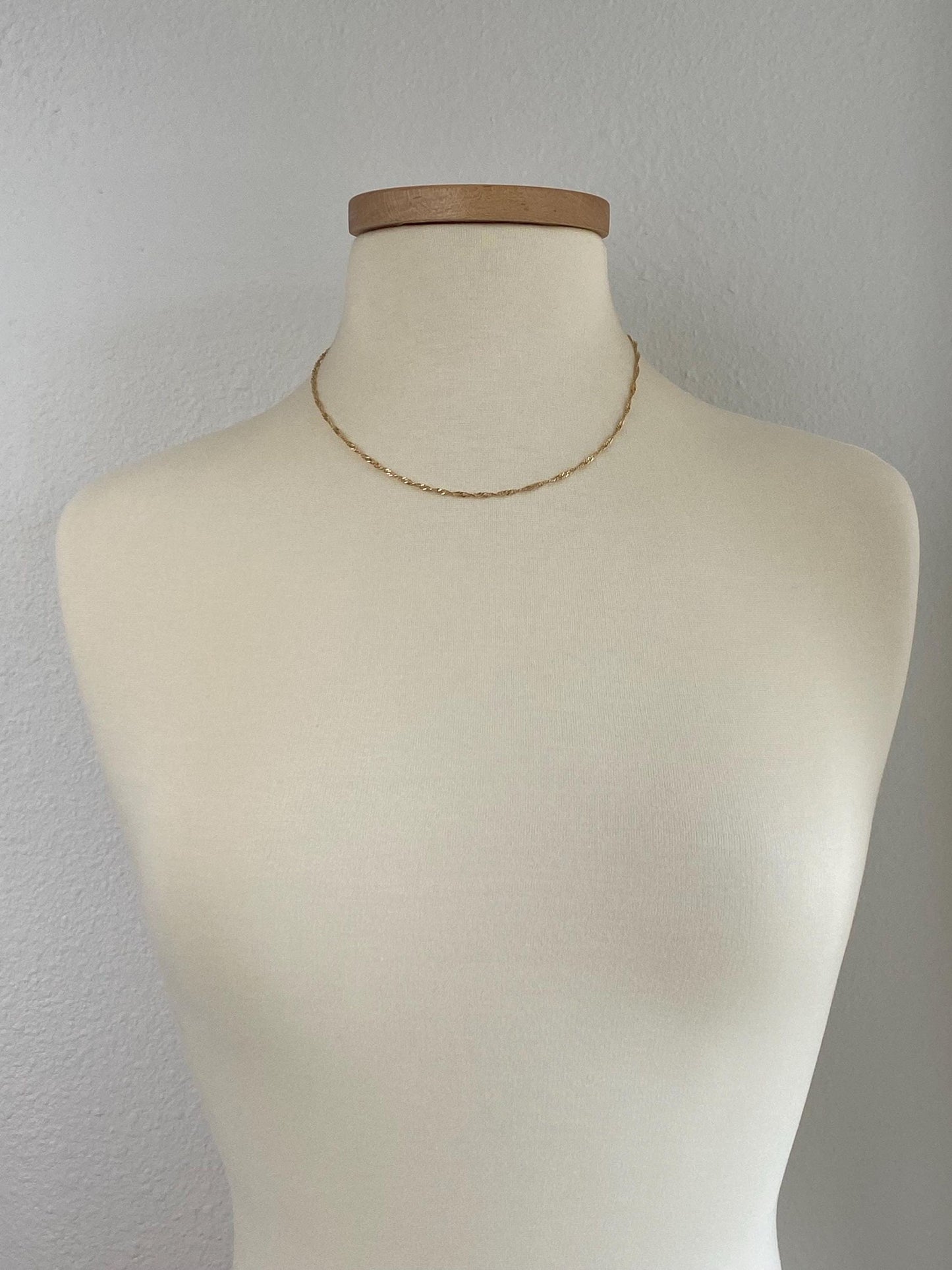 Vintage Solid 14k Yellow Gold Twist Chain Necklace - 18.25 inches